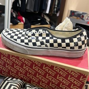 Vans authentic